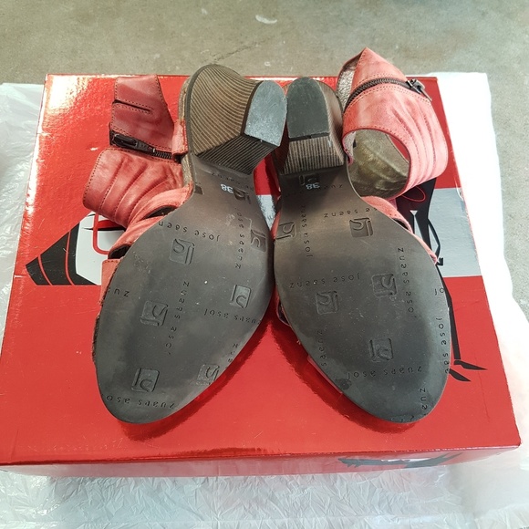 Sandals - Picture 3 of 7